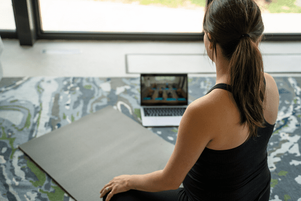 Beat jet lag with yoga online